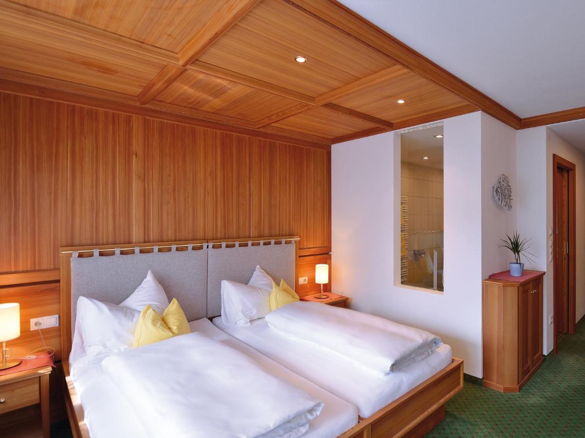 Pension Cafe Fritz Lech am Arlberg Kültér fotó