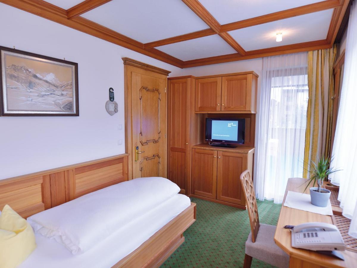 Pension Cafe Fritz Lech am Arlberg Kültér fotó